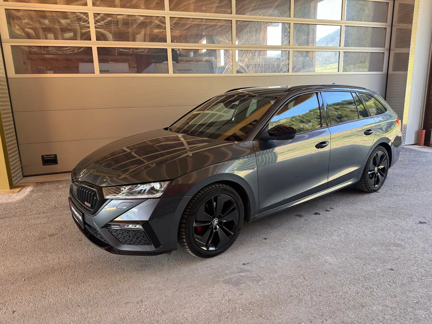 Skoda Octavia RS 4x4 Grau - 1