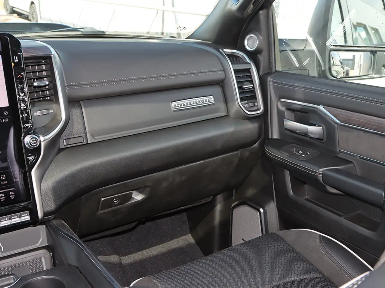 RAM 3500 снимка RAM 3500