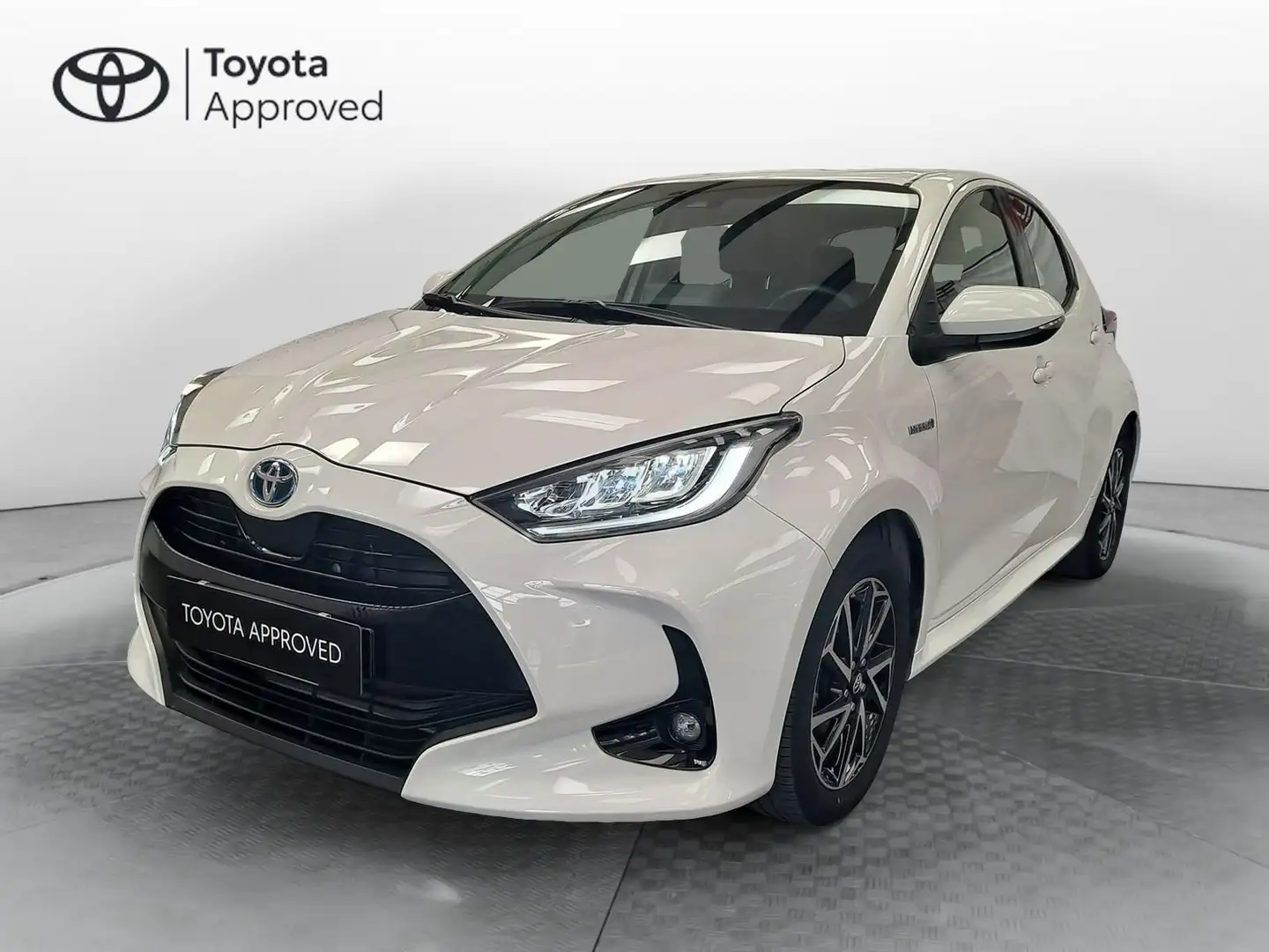 Toyota Yaris 1.5 Hybrid 5 porte Trend Bianco - 1