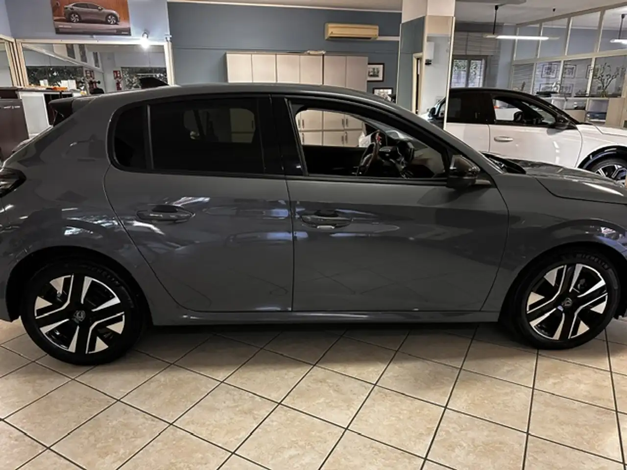 Peugeot 208 II 2023 1.2 puretech Allure s, миниатюра 5