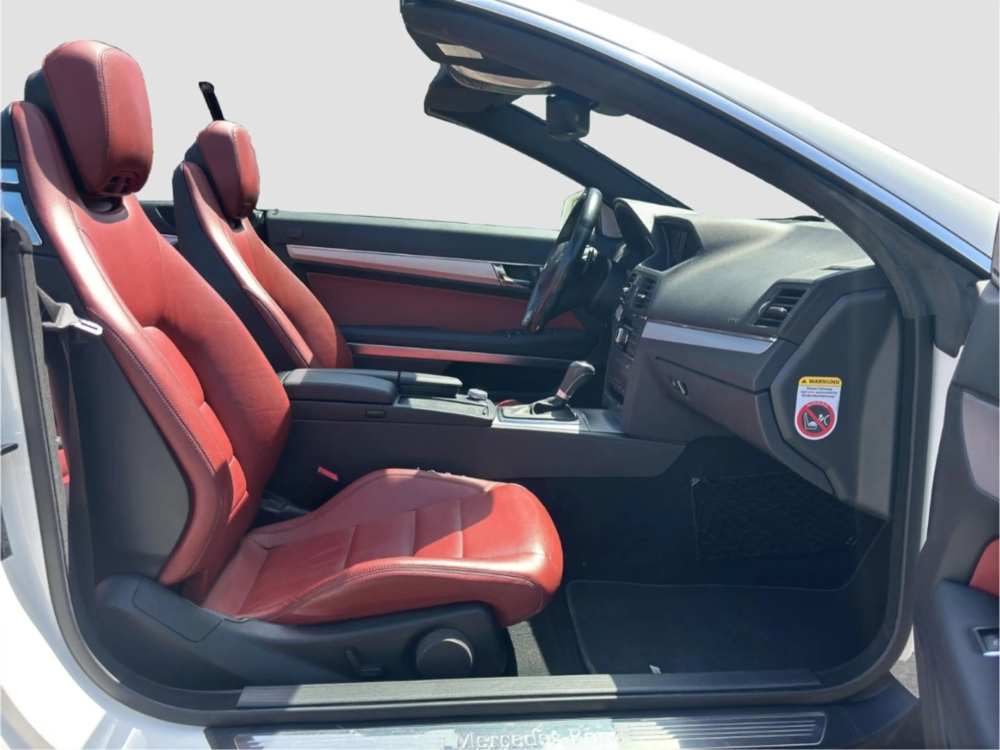 Mercedes-Benz E 250 Cabrio CDI AMG Line MANUFAKTUR H&K — photo 13