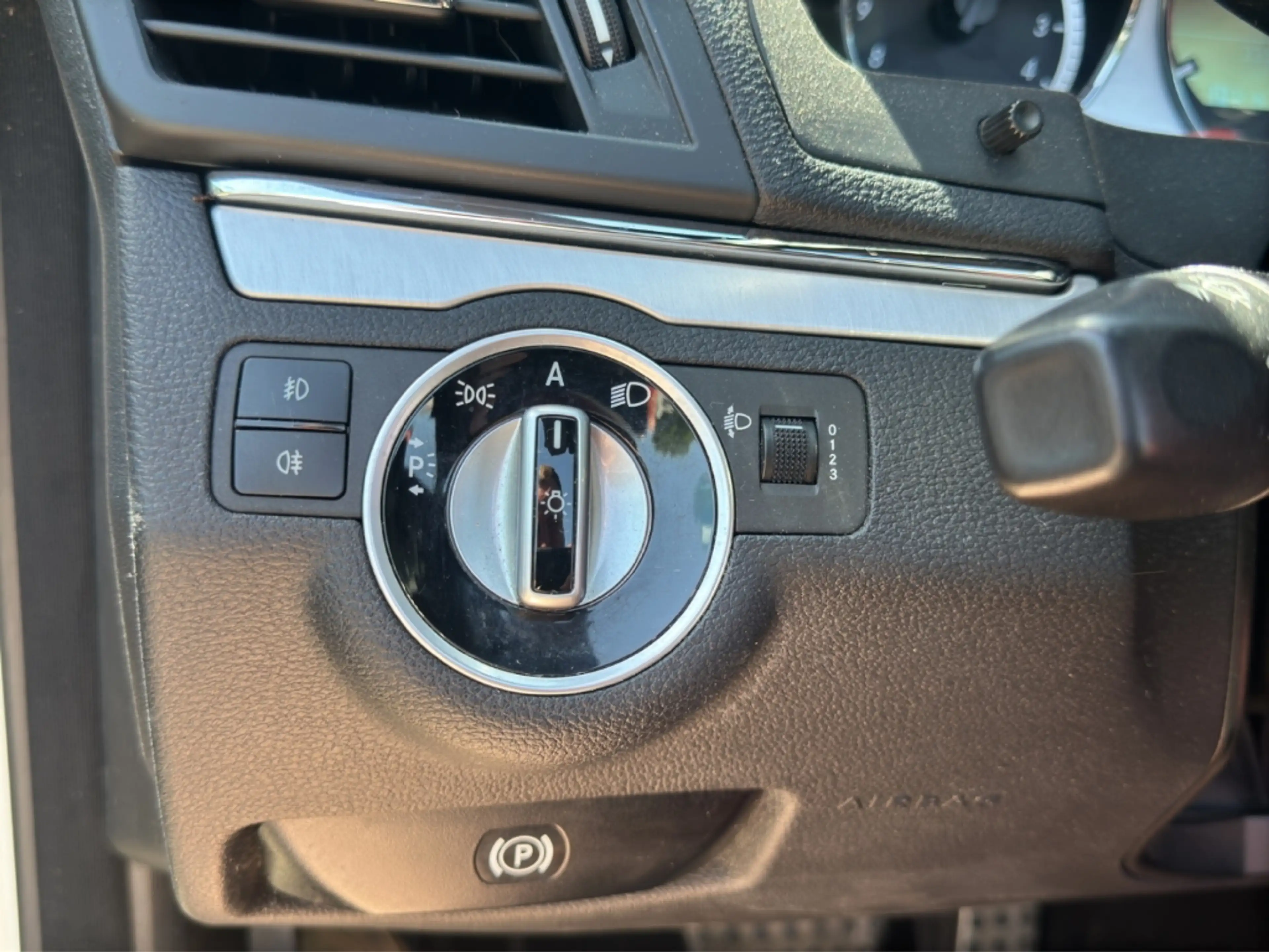Mercedes-Benz E 250 Cabrio CDI AMG Line MANUFAKTUR H&K — photo 27