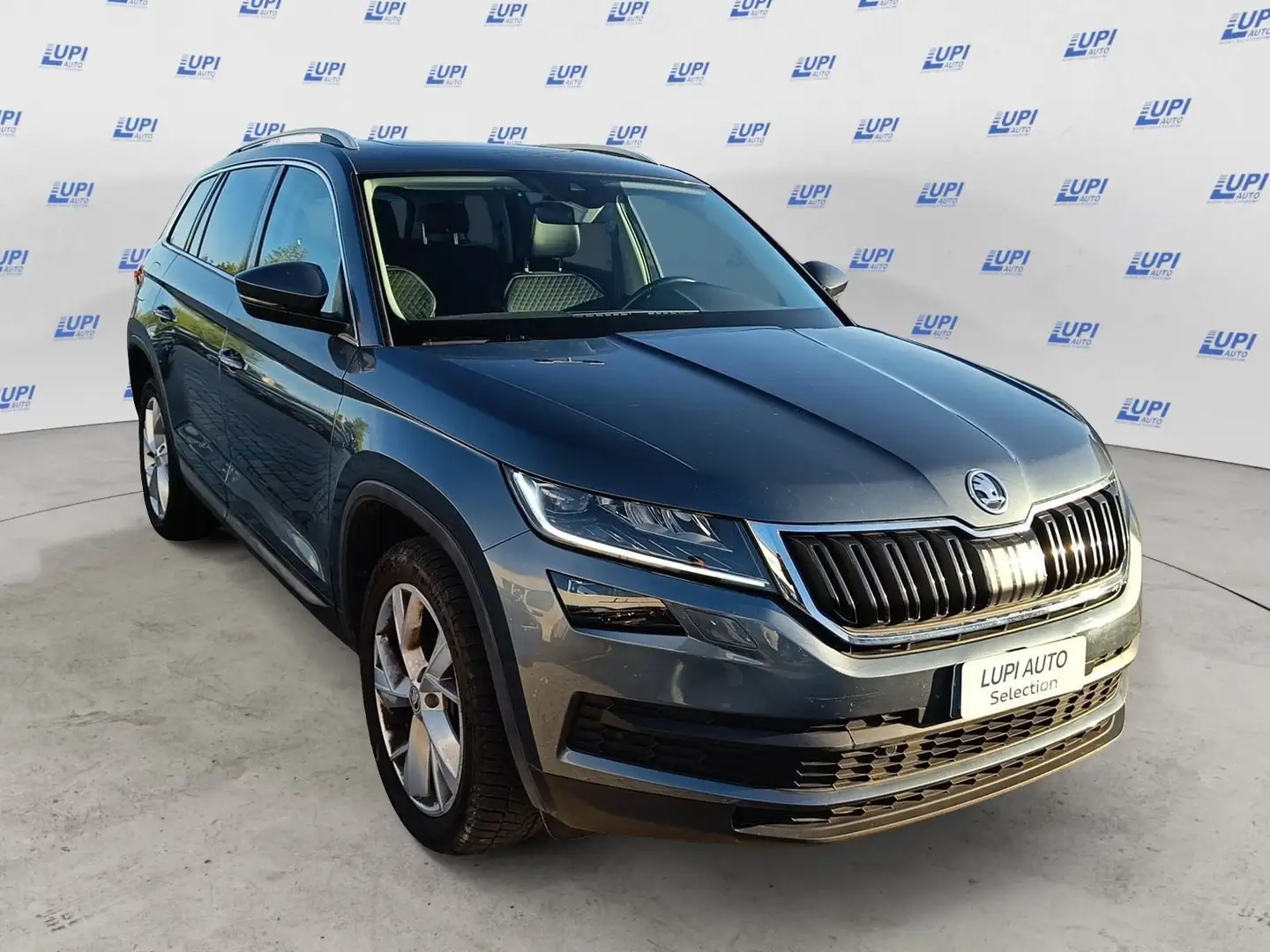 Skoda Kodiaq 2.0 tdi Style dsg 7p.ti Gris - 2