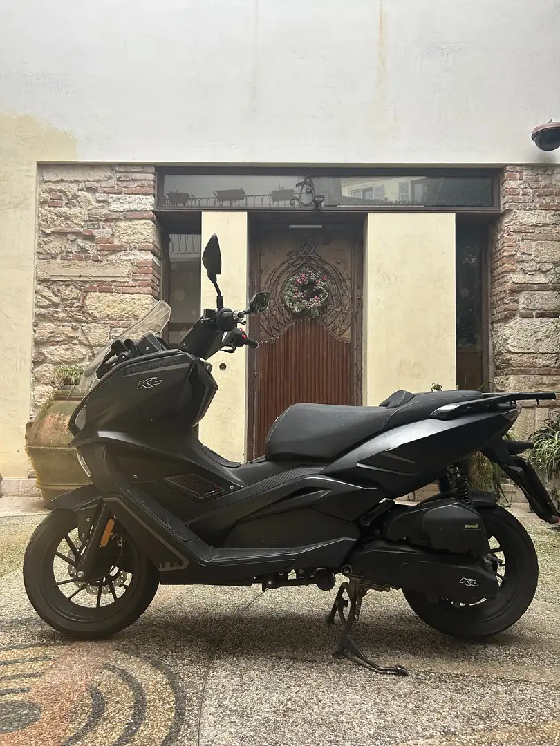 KL Motors Brera 125 Negro - 1