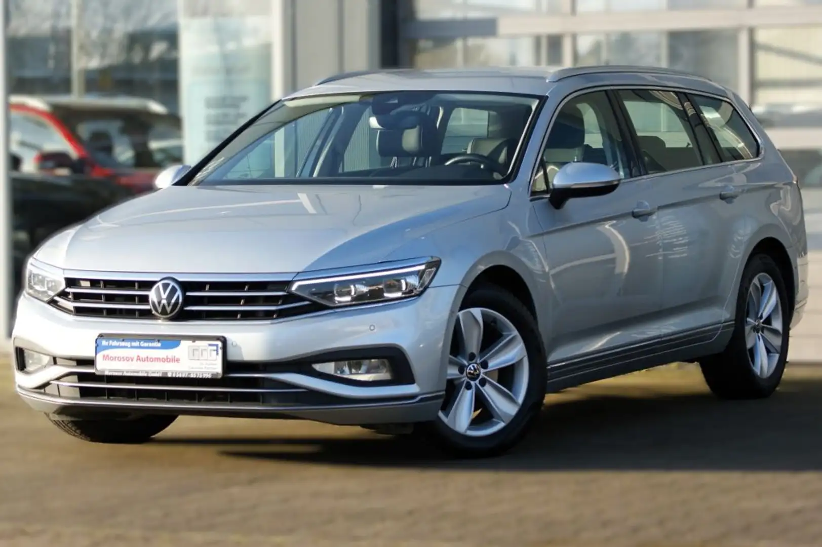 Volkswagen Passat Variant 2.0 TDI SCR DSG Elegance Argent - 1