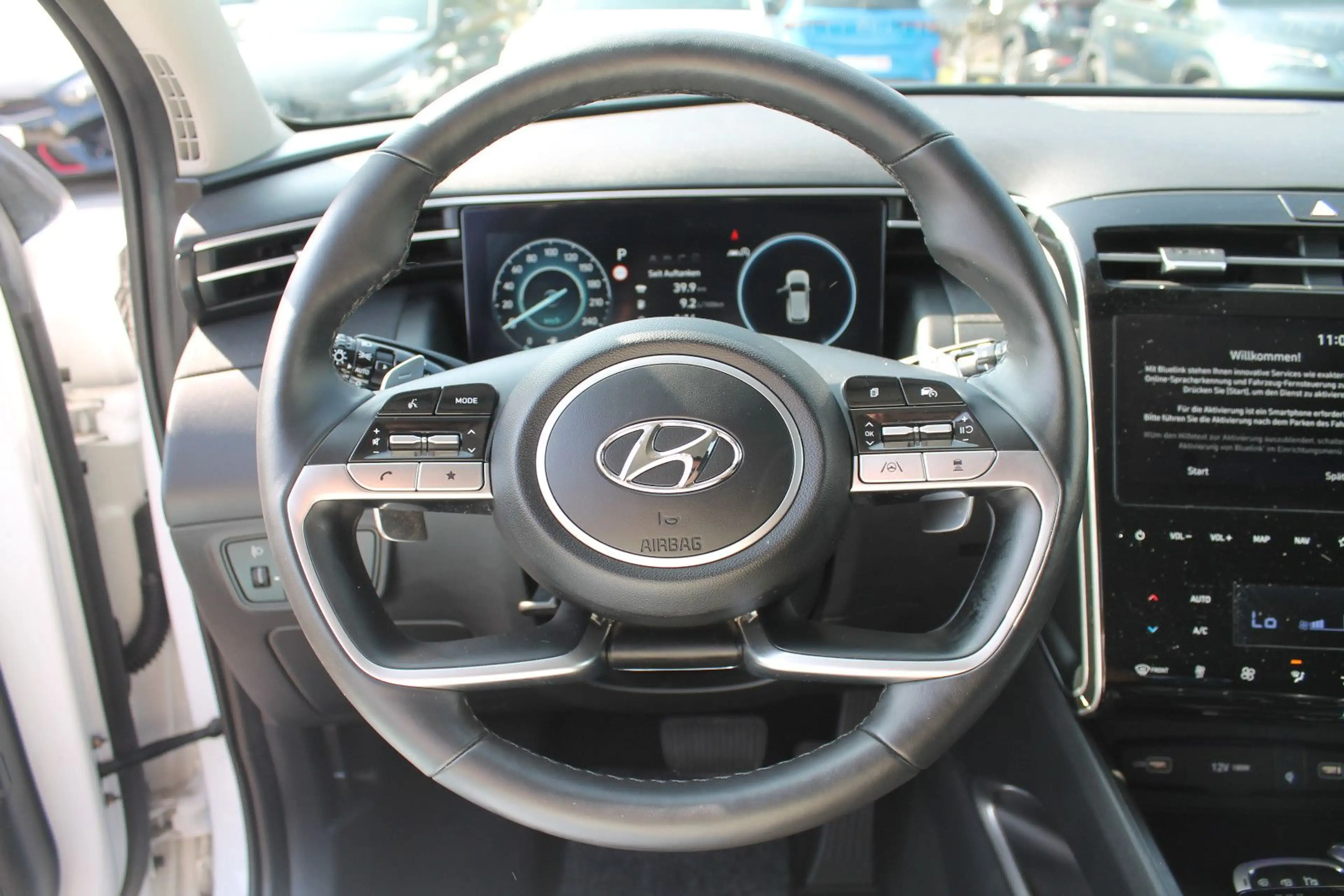 Hyundai TUCSON DCT, 4WD, Navi, LED, Kamera, 1.Hand — photo 12