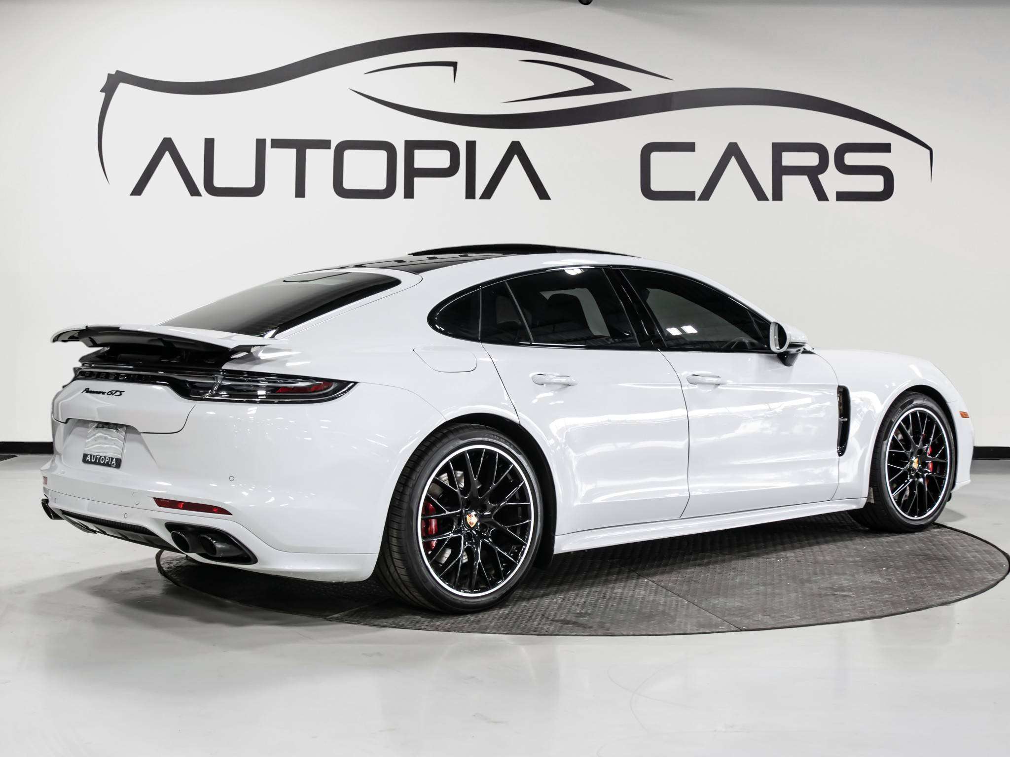 2023 Porsche Panamera