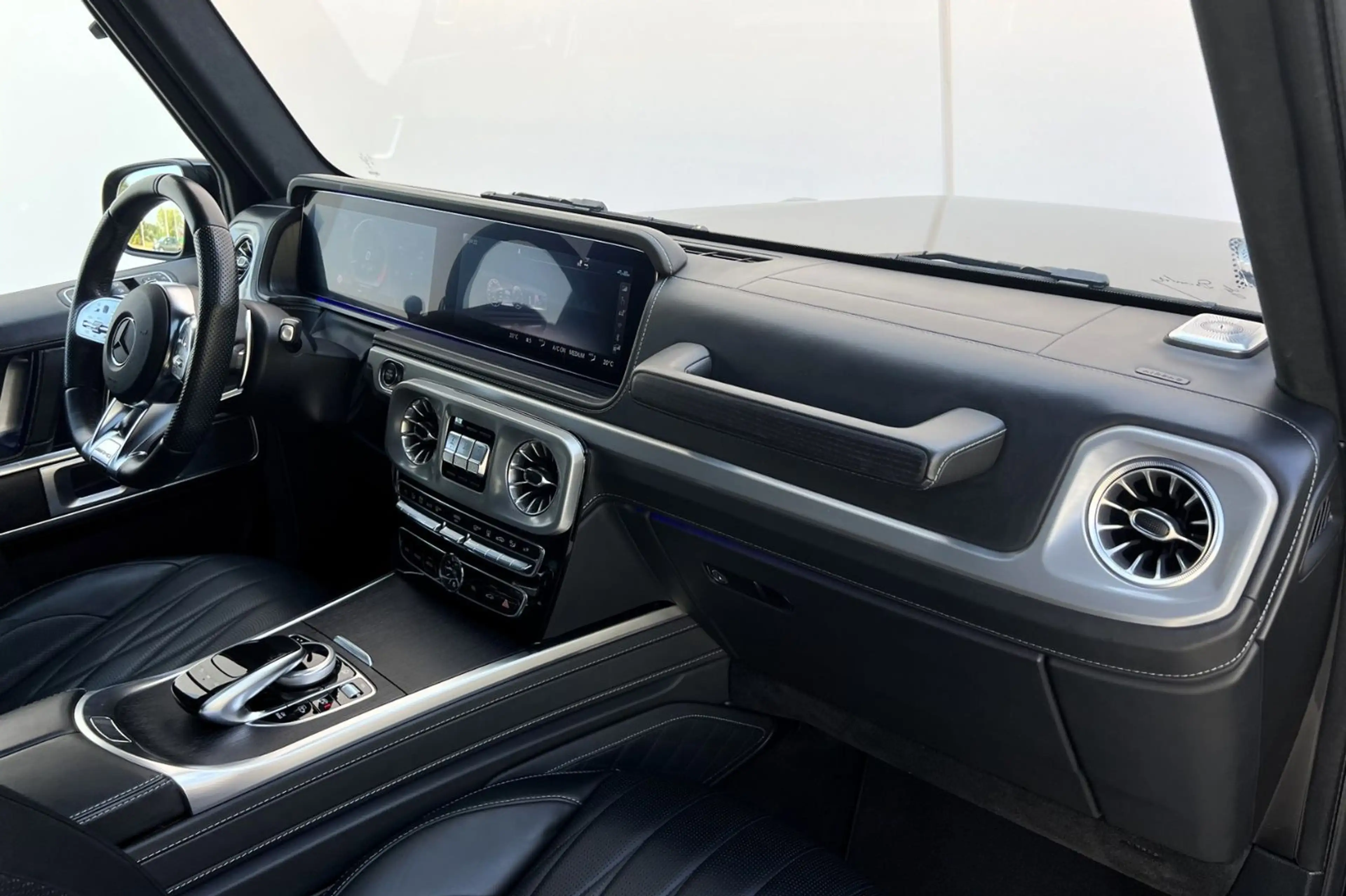 Mercedes-Benz G 63 AMG °Standh.°Night°Burmester°Assistennz° — photo 12