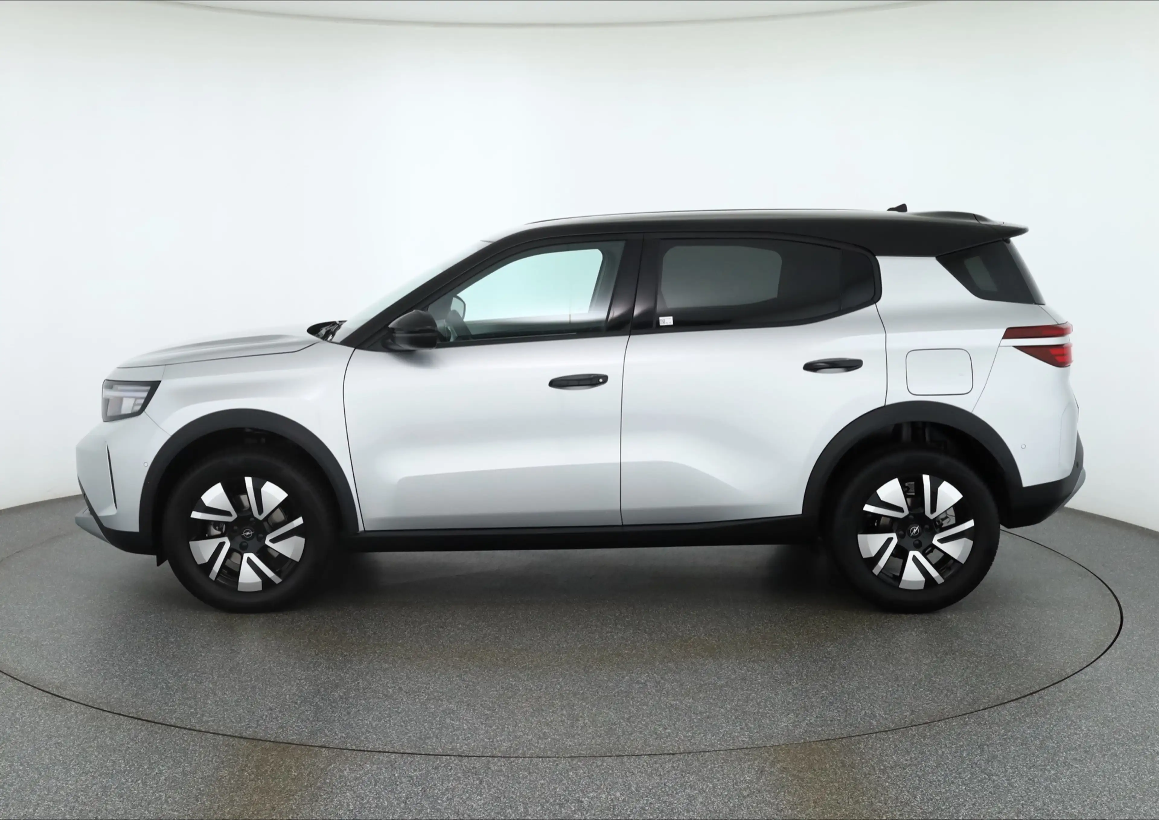 Opel Frontera 1.2 DI Turbo GS Hybrid Aut. LED Navi Kame — photo 2