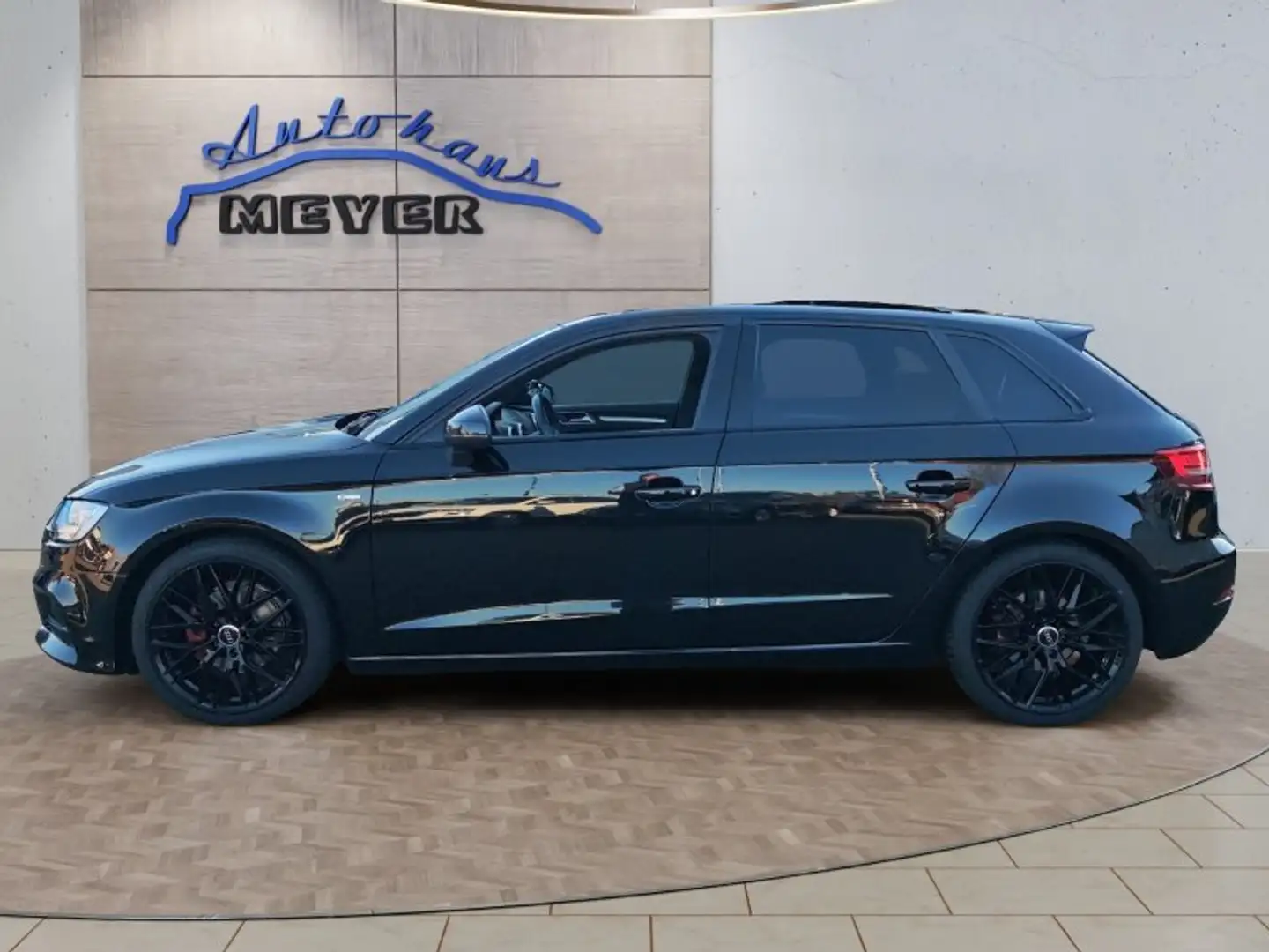 Audi A3 Sportback 35 TDI S-Line Navi/Xenon/Pano Noir - 2