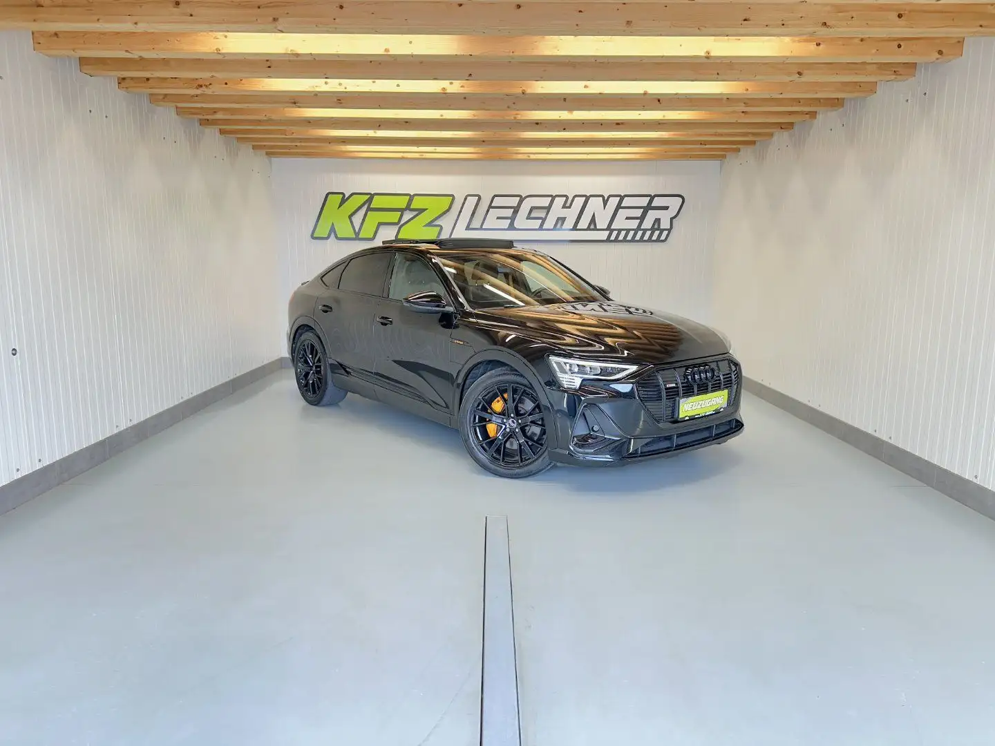Audi e-tron Sportback 55 quattro "S line" PANO*AHK*B&O*LUFT*A Schwarz - 1