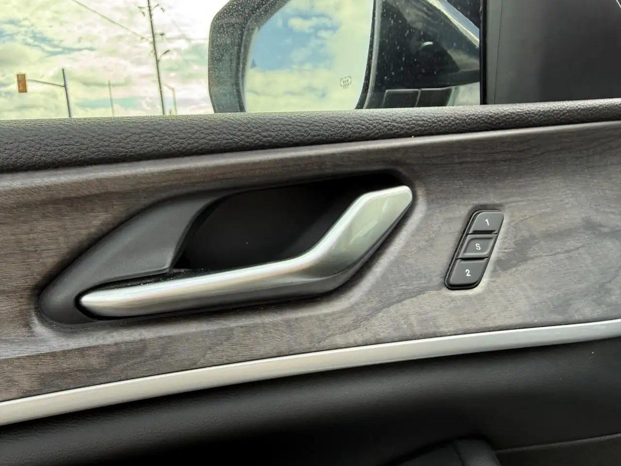 Jeep Grand Cherokee photo Jeep Grand Cherokee