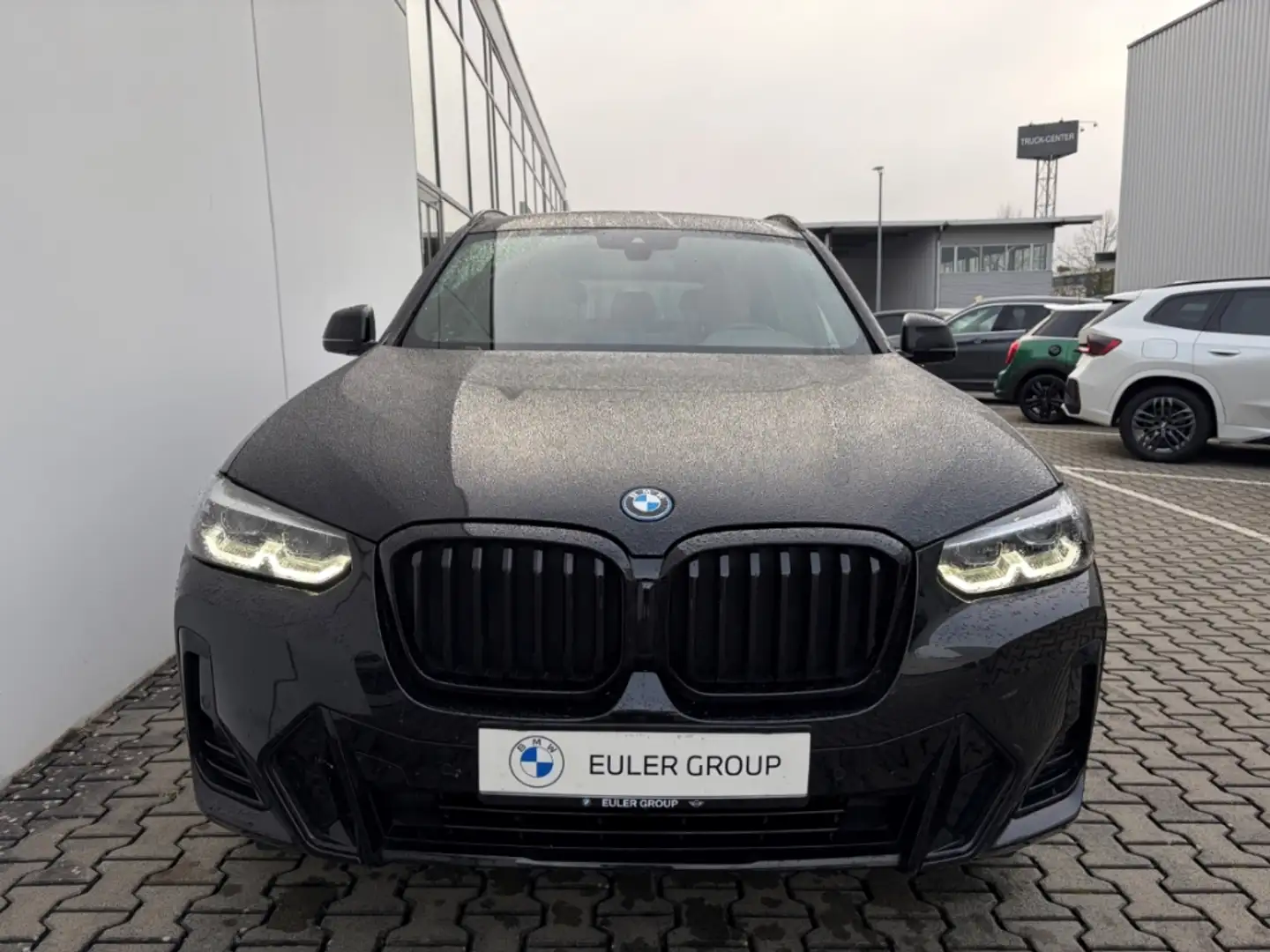 BMW X3 xDrive 30e Sportpaket AHK-klappbar AHK El. Panodac Schwarz - 2