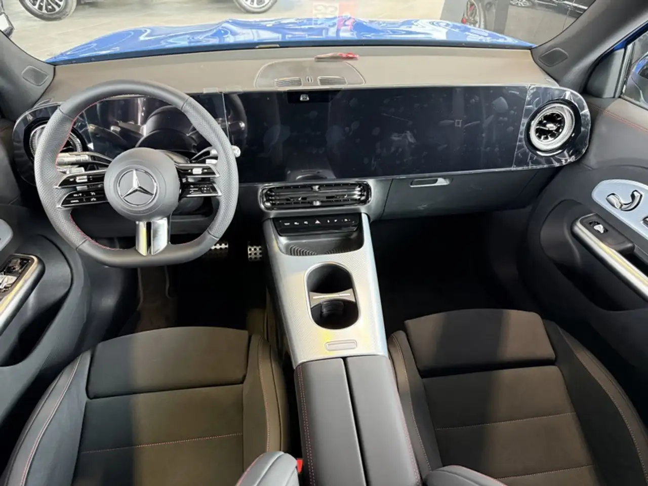Mercedes-Benz GLB 2026