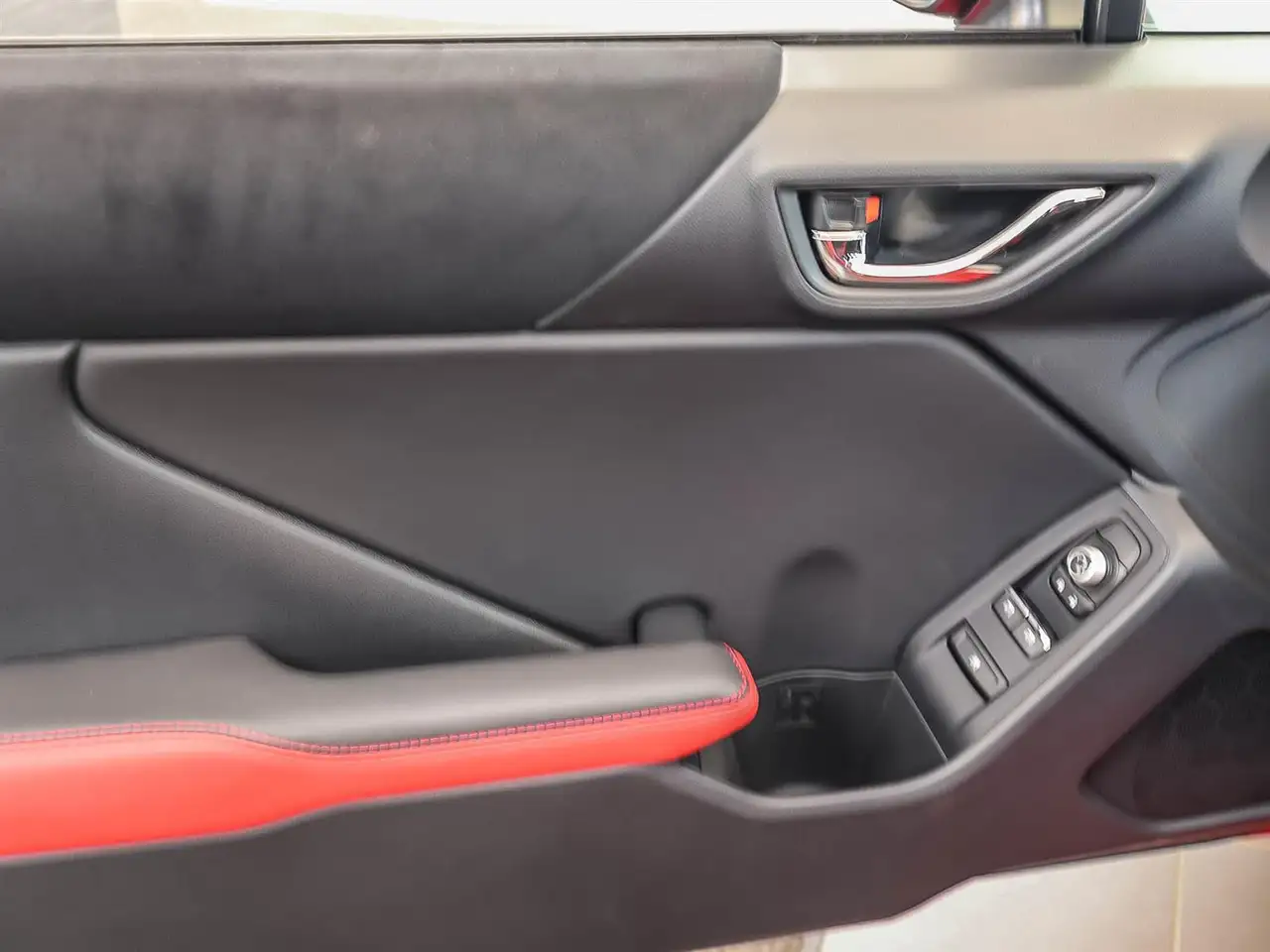Subaru BRZ снимка Subaru BRZ