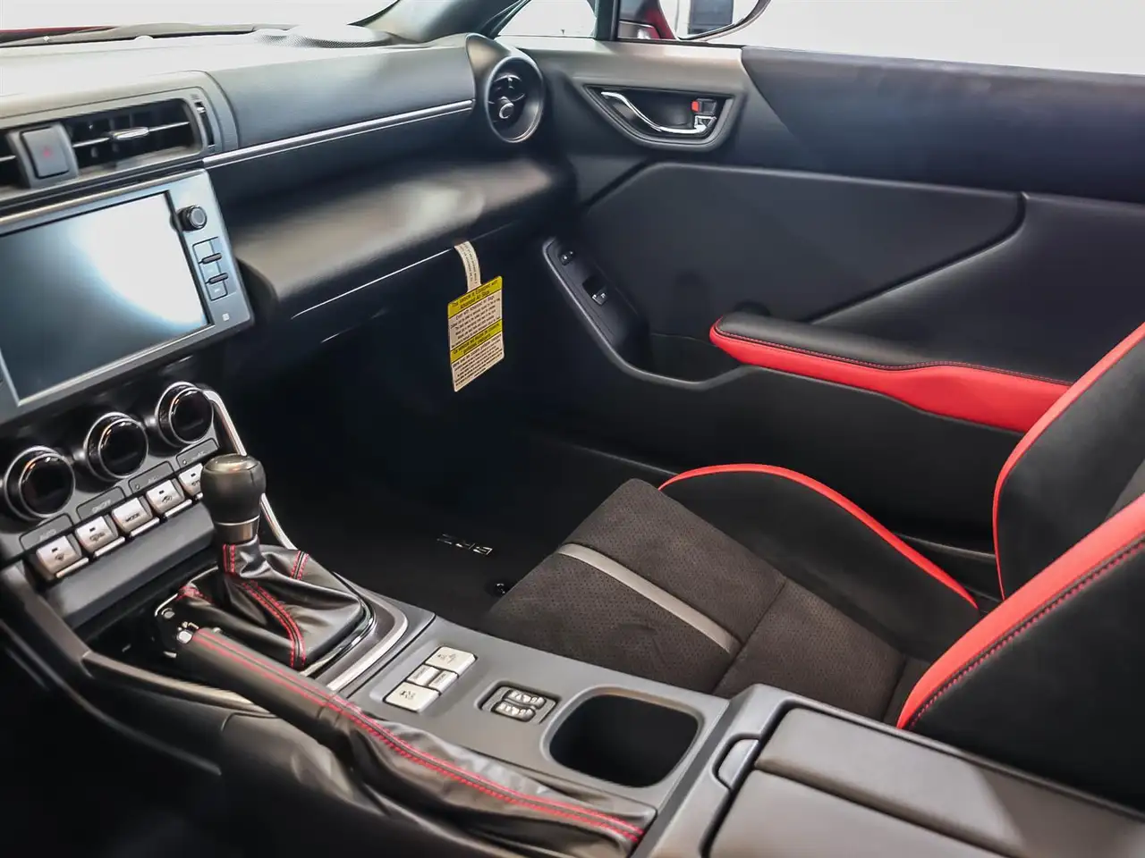 Subaru BRZ снимка Subaru BRZ