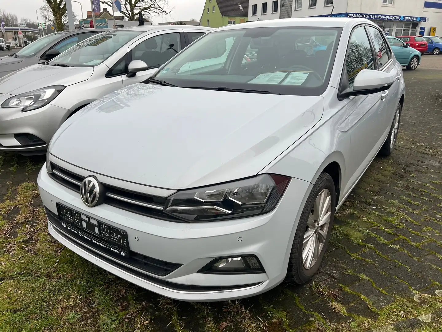 Volkswagen Polo Highline Grau - 1