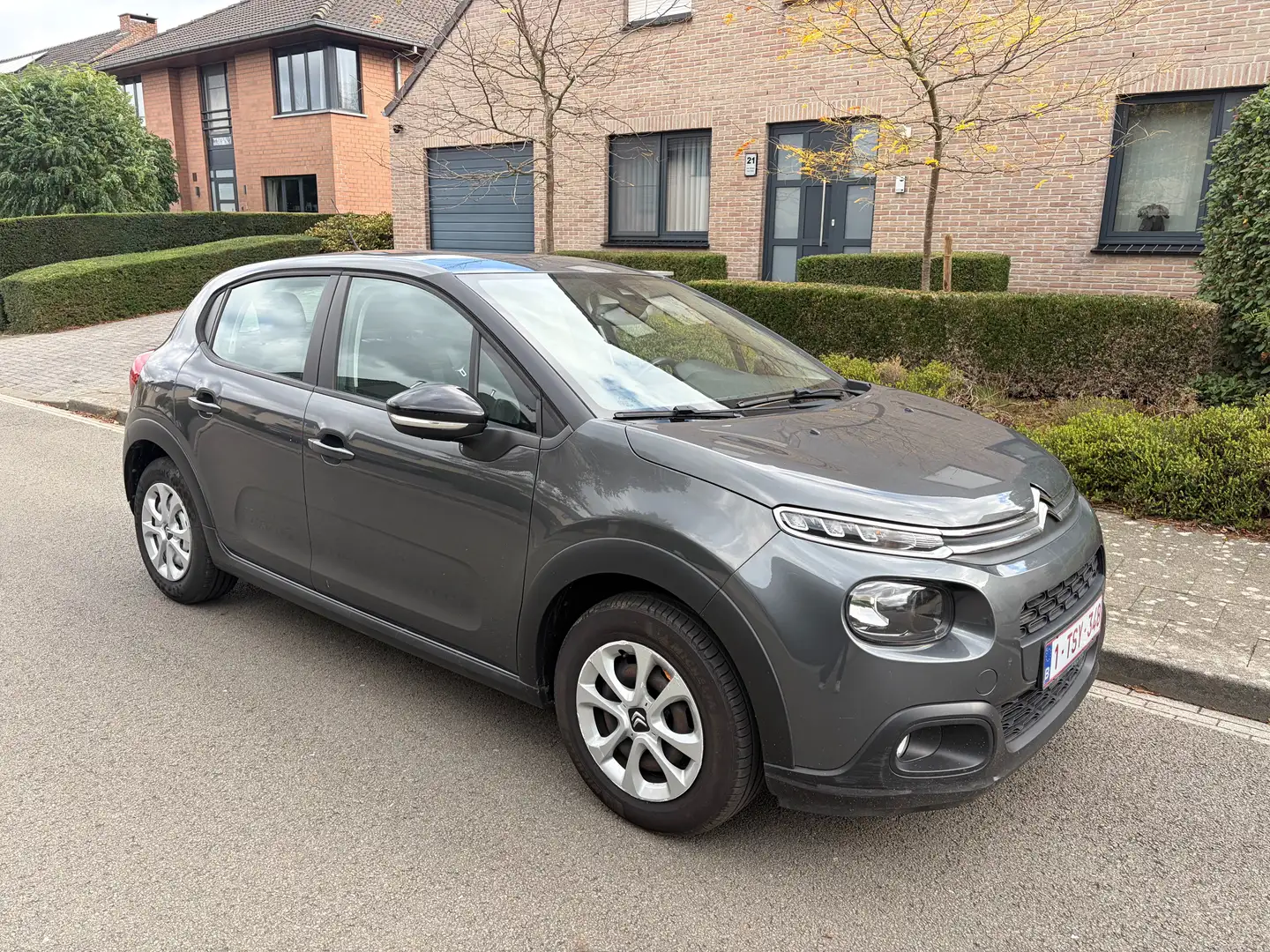 Citroen C3 1.2VTi Feel Edition Grijs - 1