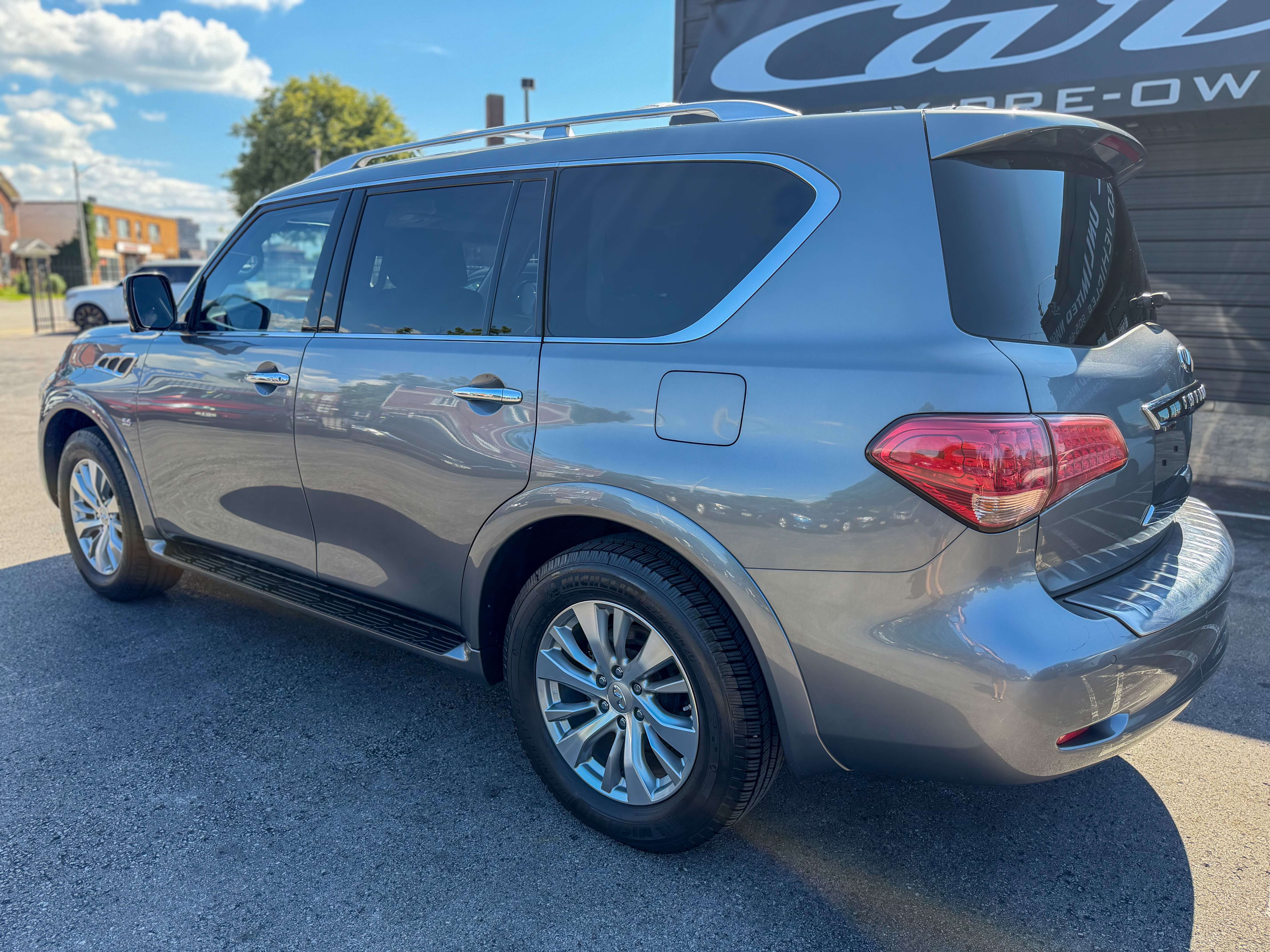 2017 Infiniti QX80