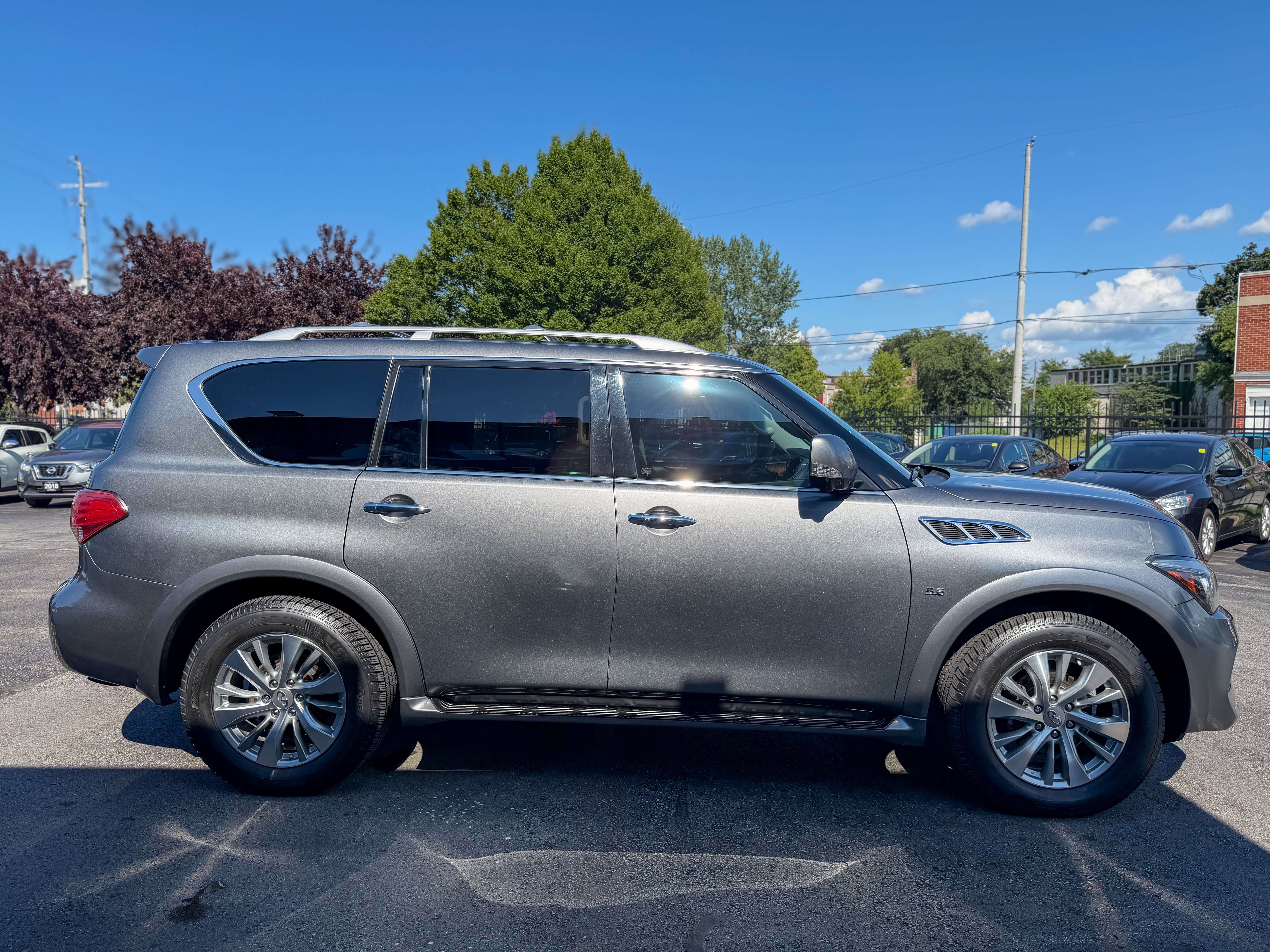 2017 Infiniti QX80
