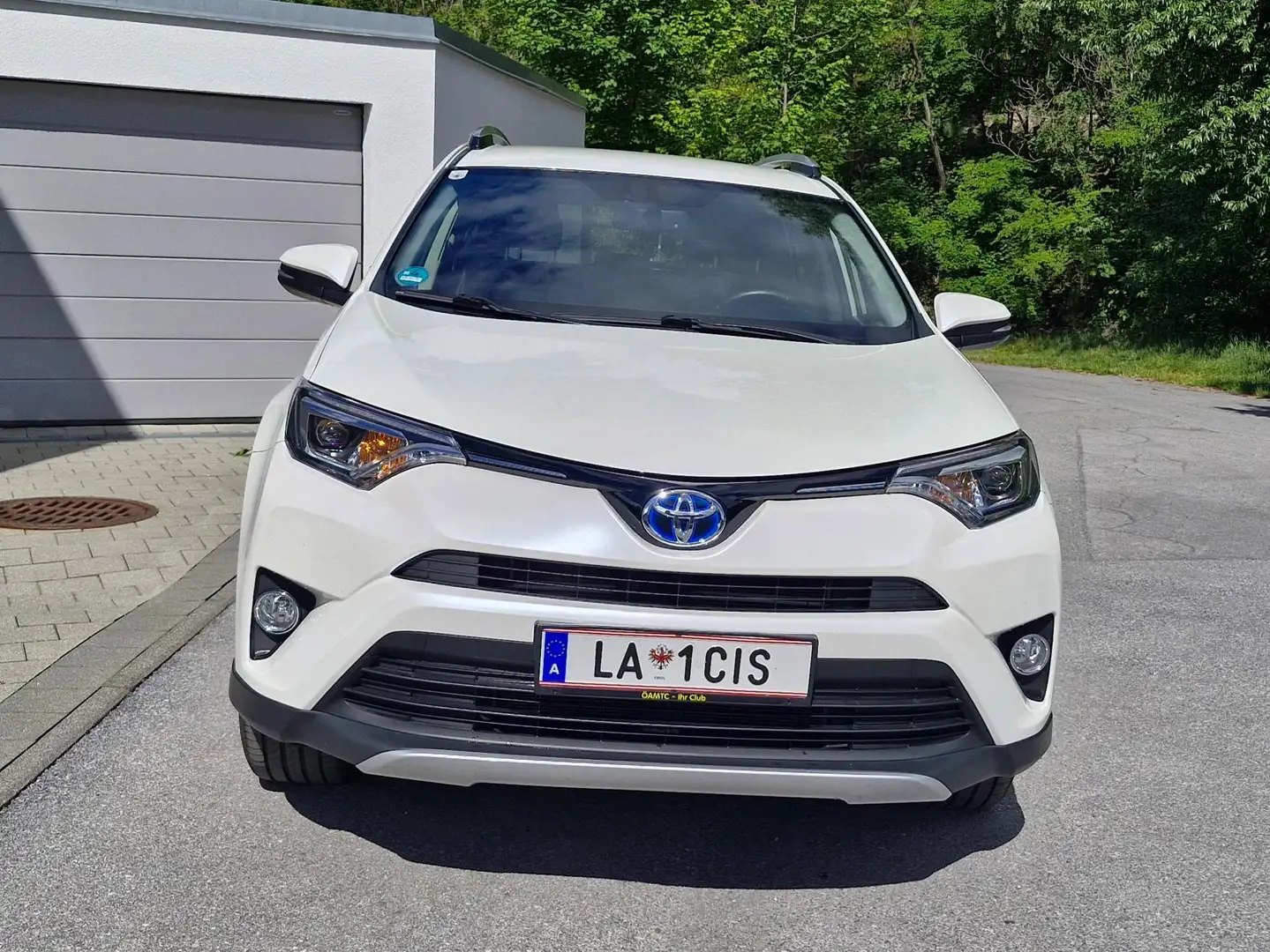 Toyota RAV 4 RAV4 2,5 4WD HSD Weiß - 2