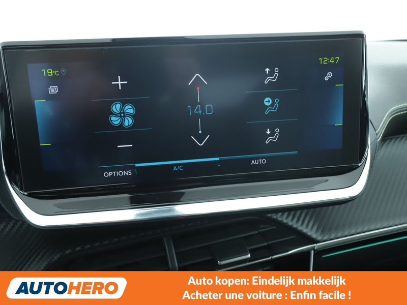 Peugeot e-2008 electric drive 100 kW GT Pack — photo 12