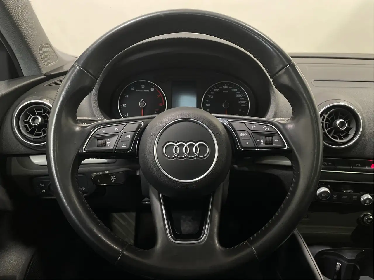 Audi A3 снимка Audi A3