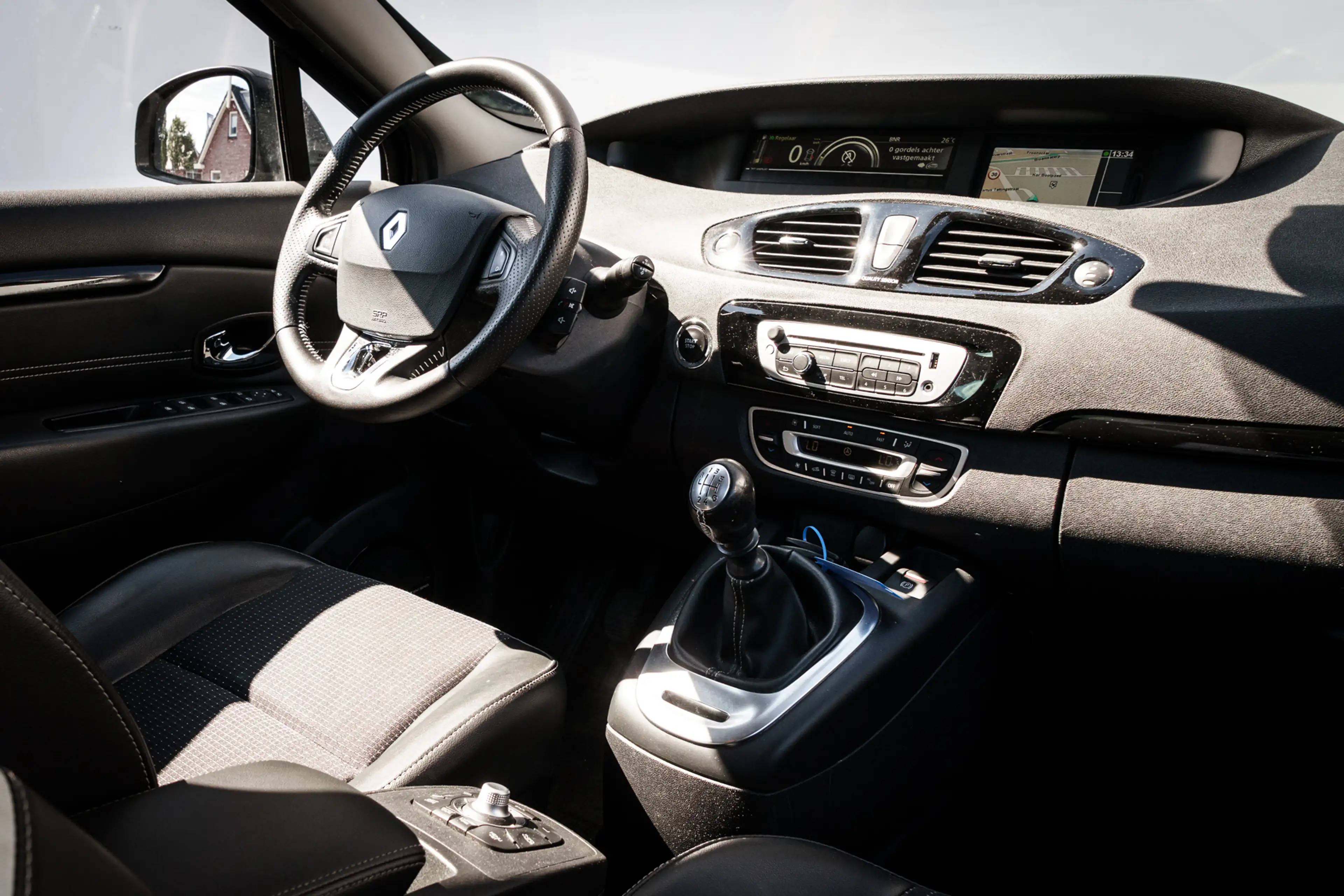 Renault Scenic 1.2 TCe Bose | Nwe ketting | Trekhaak | Keyless | — photo 3