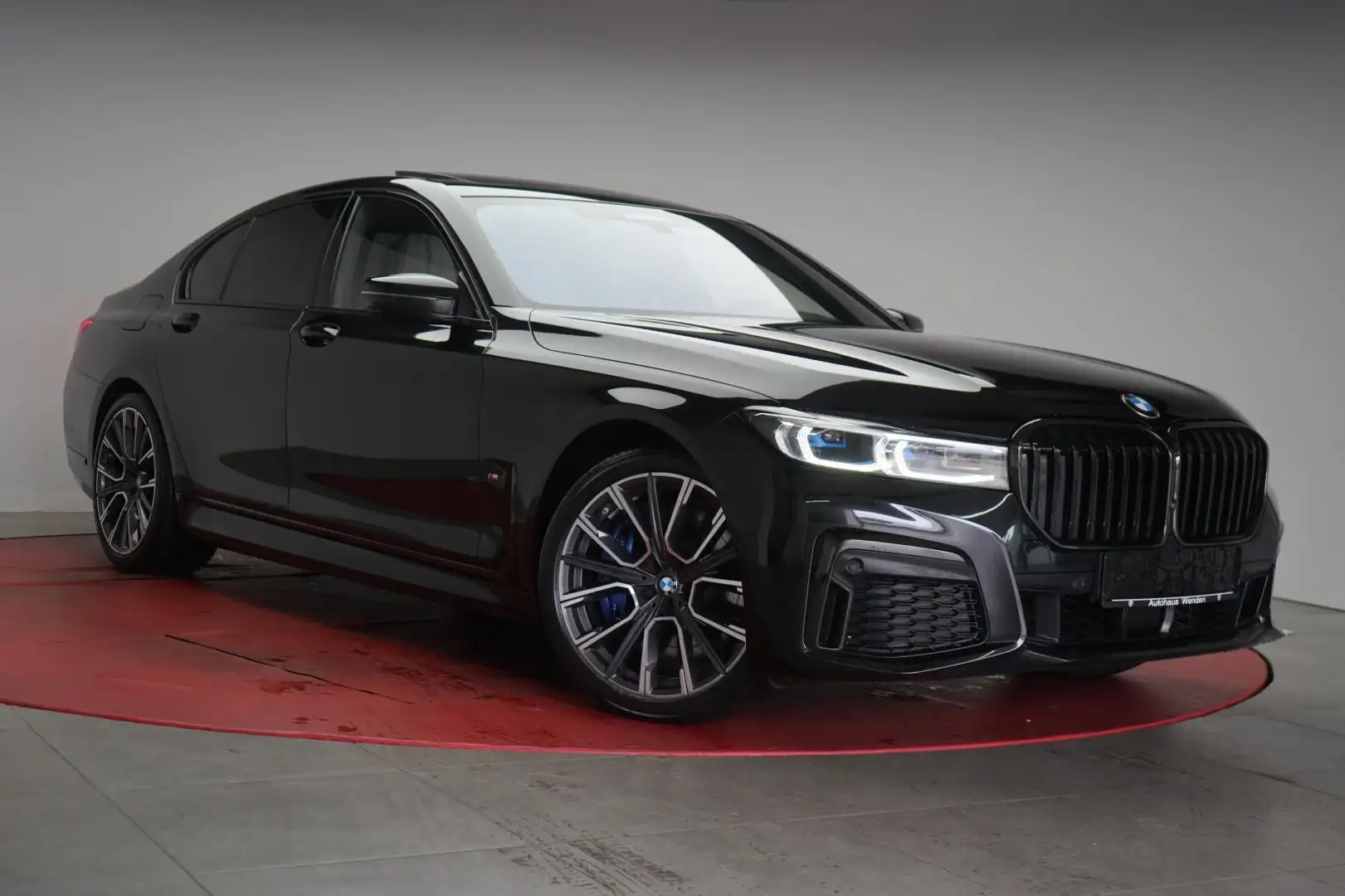 BMW 740 d xDrive M Sport Leder/ACC/Massage/H&K/HUD/ Czarny - 1