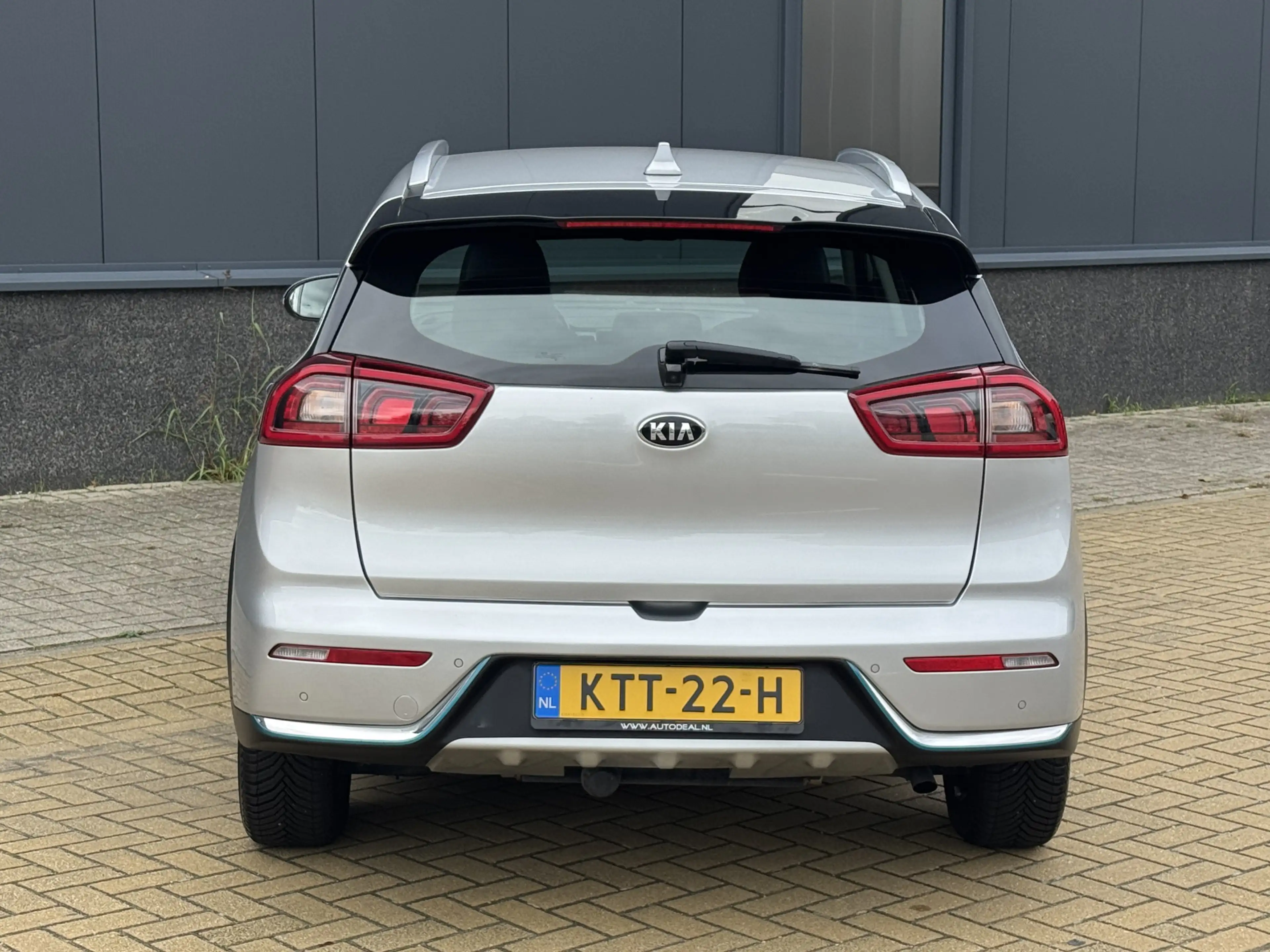 Kia Niro 1.6 GDi PHEV DynamicLine Aut — photo 3