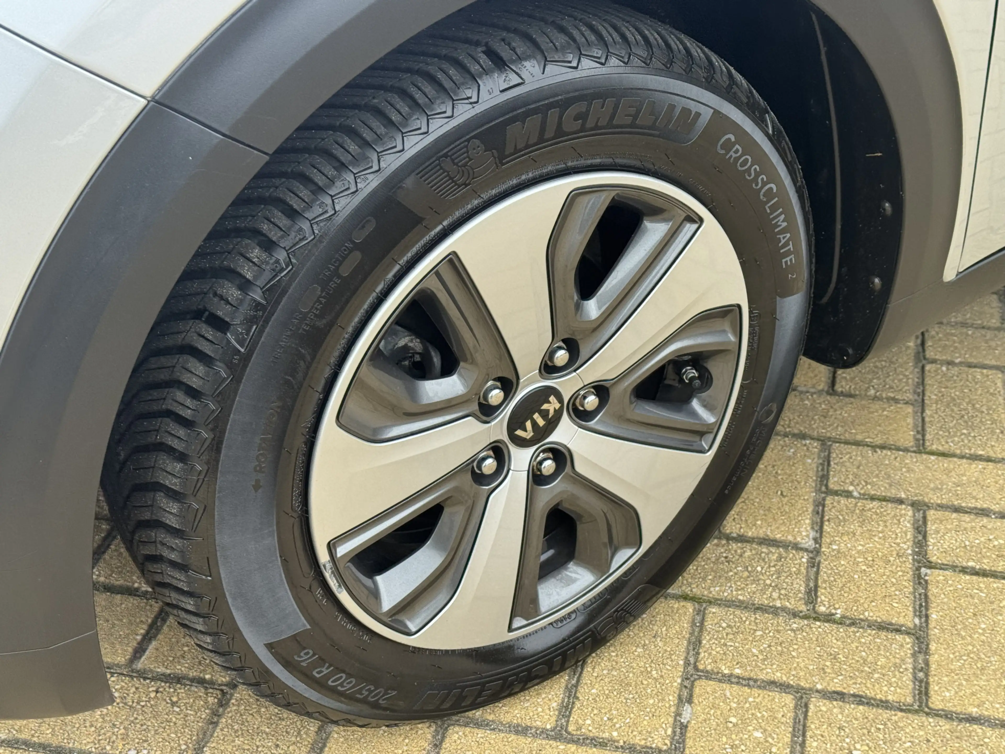 Kia Niro 1.6 GDi PHEV DynamicLine Aut — photo 22