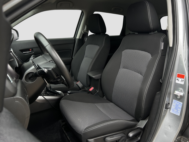 Suzuki Vitara 1.0 Boosterjet Select | Cruise Control | Camera | — photo 8