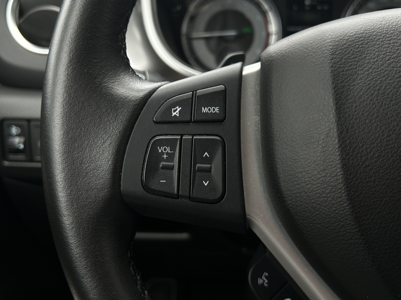 Suzuki Vitara 1.0 Boosterjet Select | Cruise Control | Camera | — photo 13