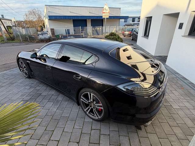 Porsche Panamera Turbo