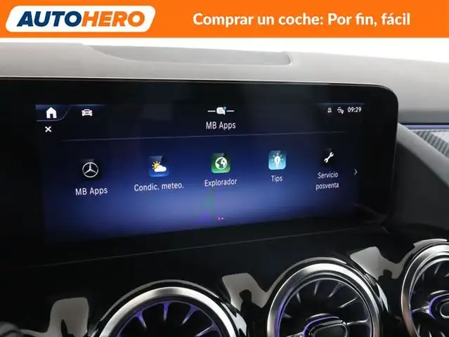 Mercedes-Benz Gla Class view 26