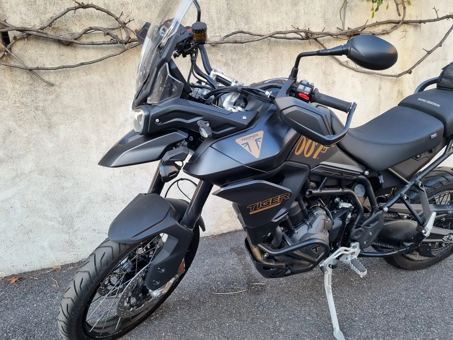 Triumph Tiger 900 Bond Negro - 1