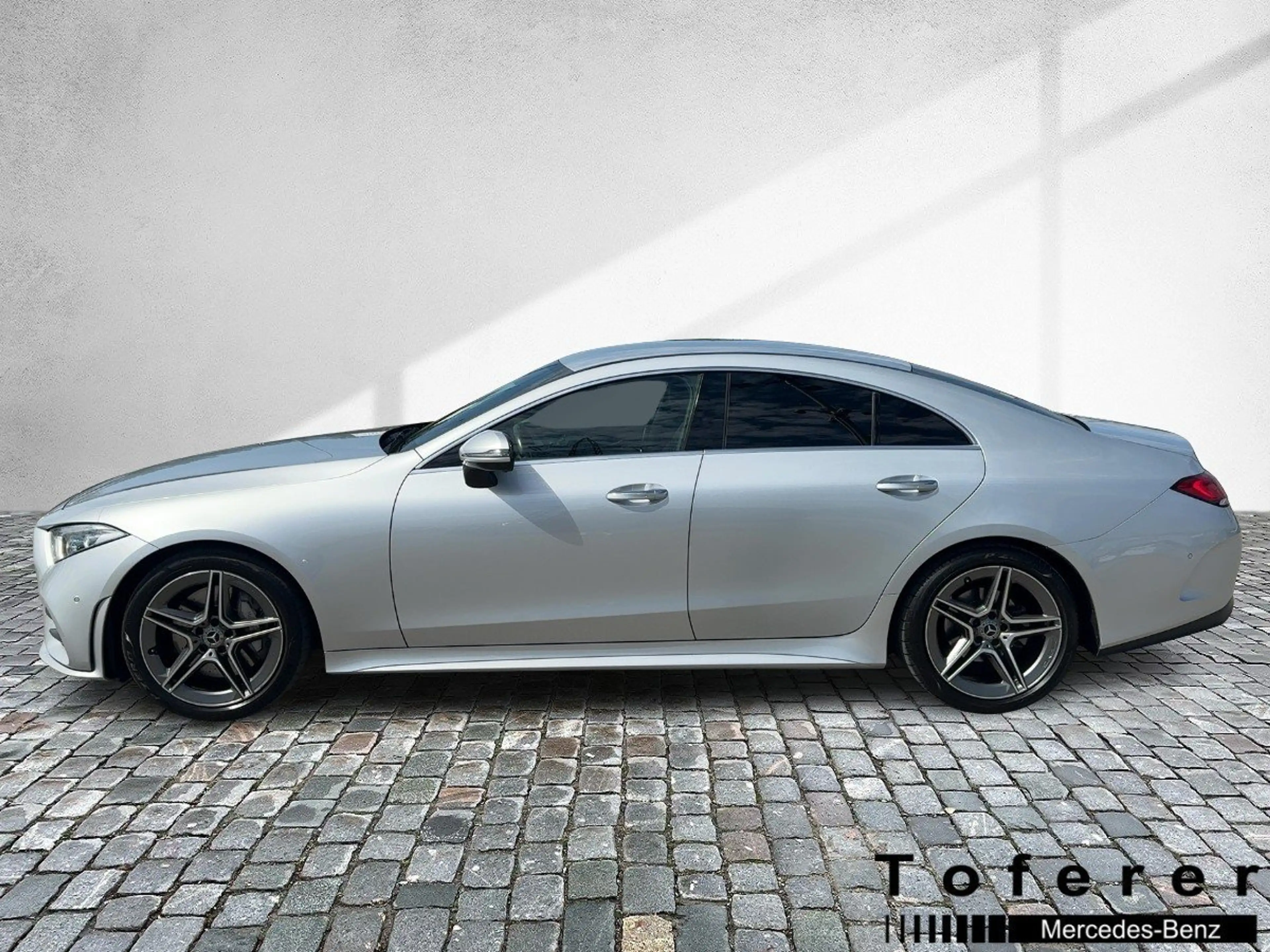 Mercedes-Benz CLS 300 d Coupé RKam Klima Shz Ambi AMG Navi — photo 2