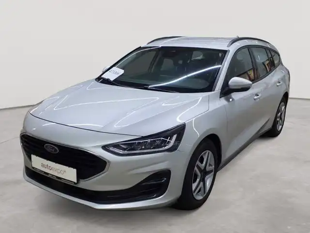 Ford Focus view 2