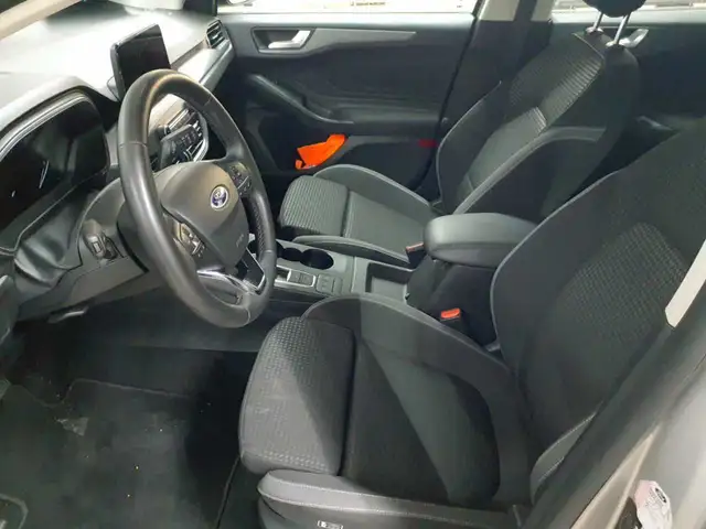 Ford Focus view 7