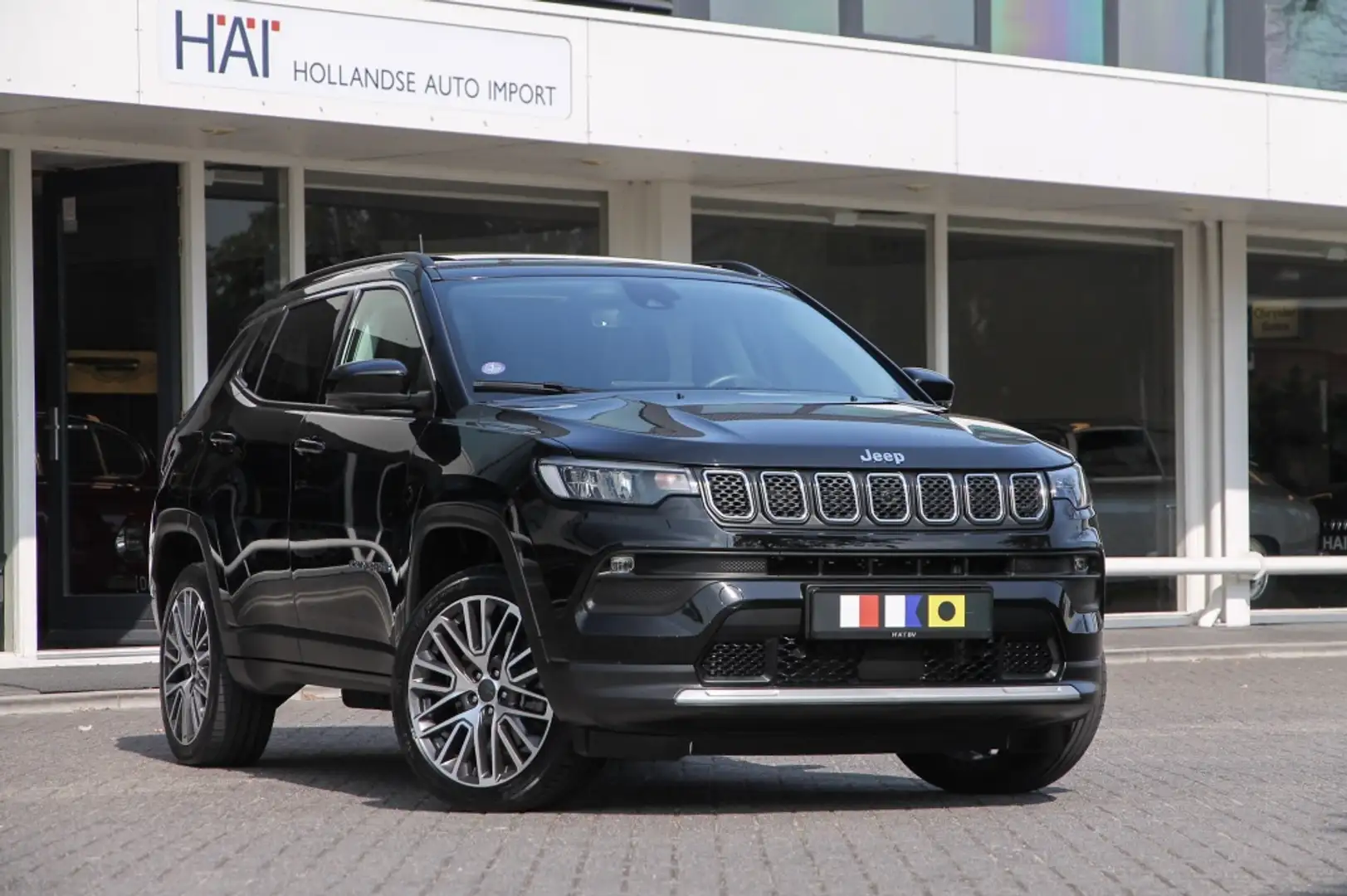 Jeep Compass 4xe 240 Hybrid Limited I Panorama I ACC I 19 Inch Zwart - 1