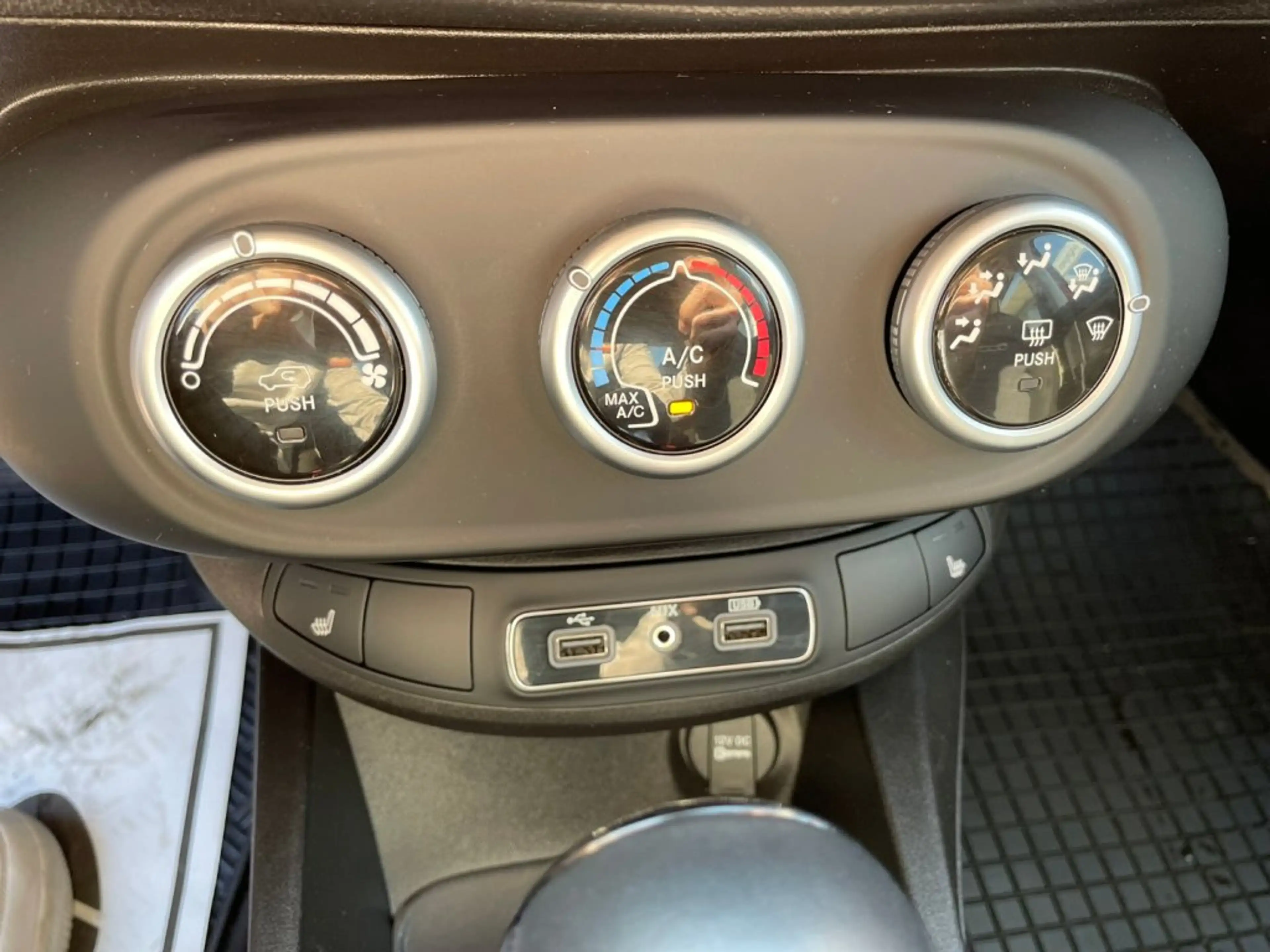 Fiat 500X FireFly Turbo 150 DCT City Cross — photo 15