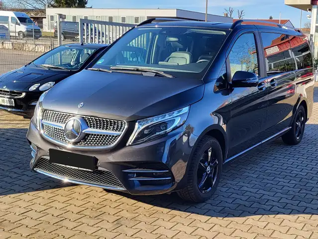 Mercedes-Benz V 300 d lang 4Matic 9G-TRONIC Avantgarde Edition 19