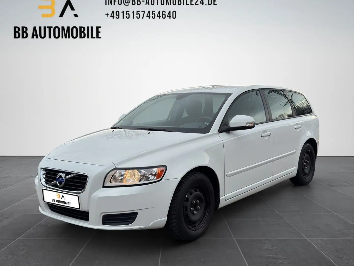 Volvo V50 Kombi 2.0 Kinetic 1.HAND KLIMA *TÜV 10/2027 Weiß - 1