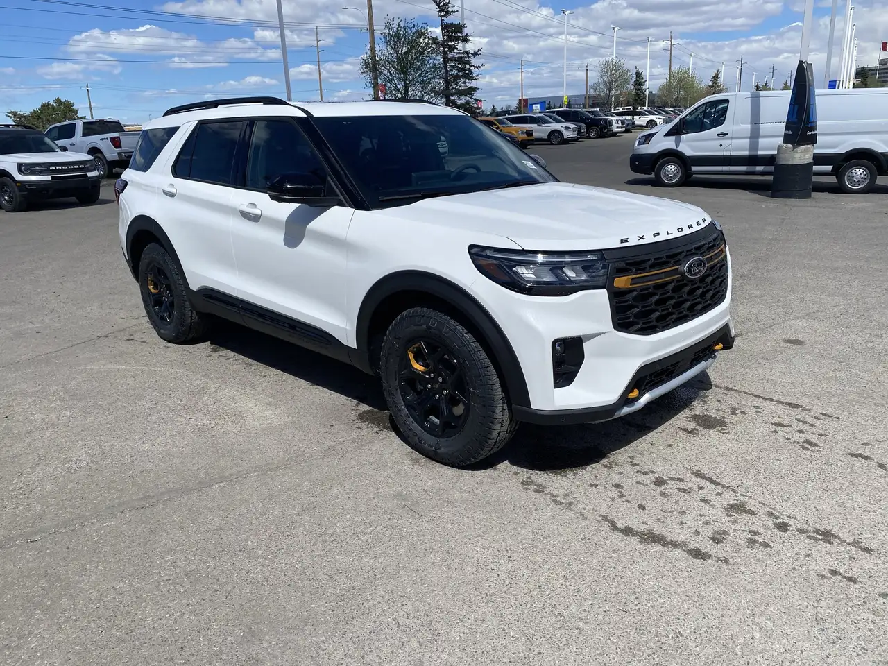 Ford Explorer снимка Ford Explorer