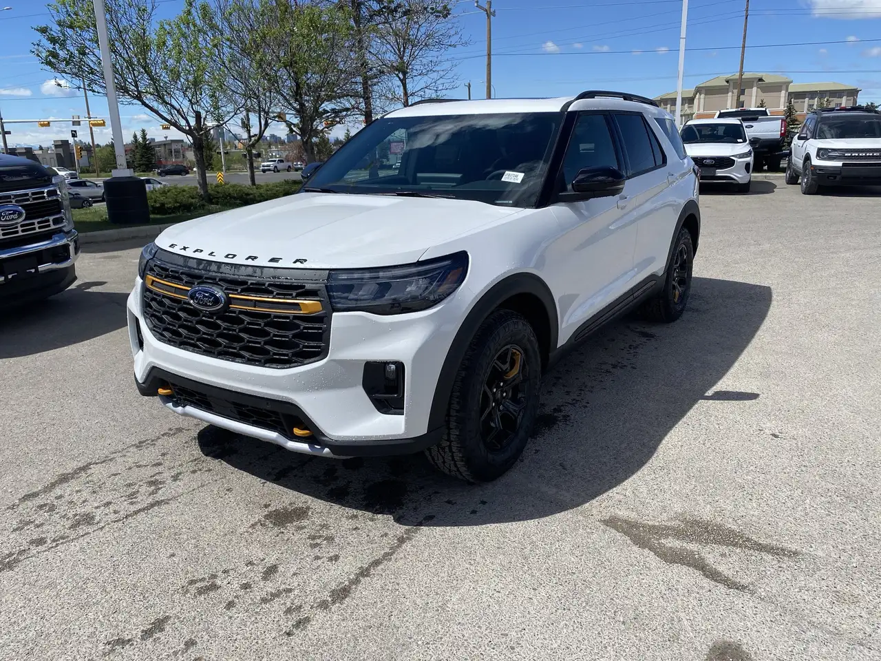 Ford Explorer снимка Ford Explorer