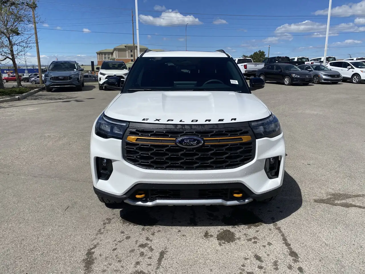 Ford Explorer снимка Ford Explorer