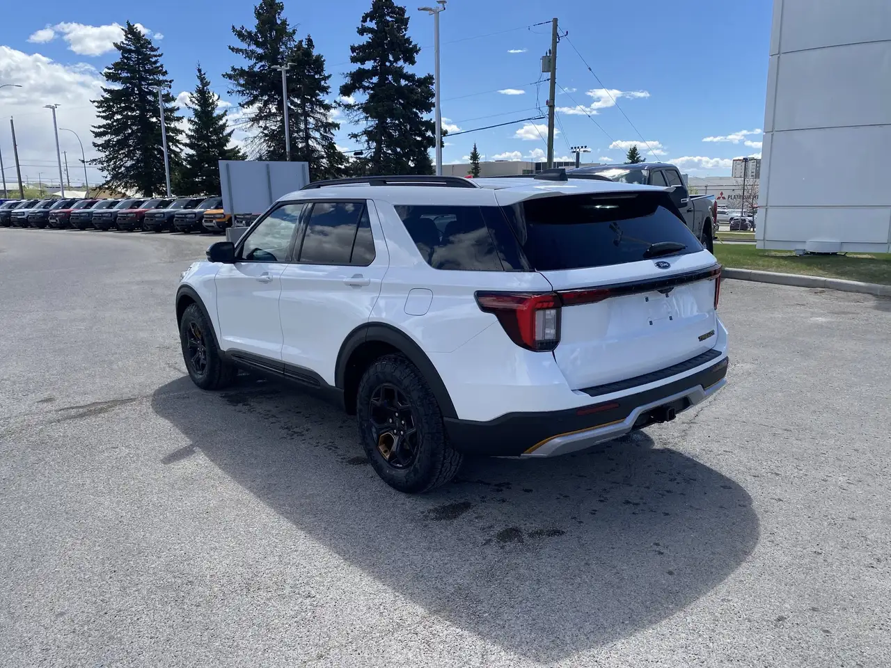 Ford Explorer снимка Ford Explorer