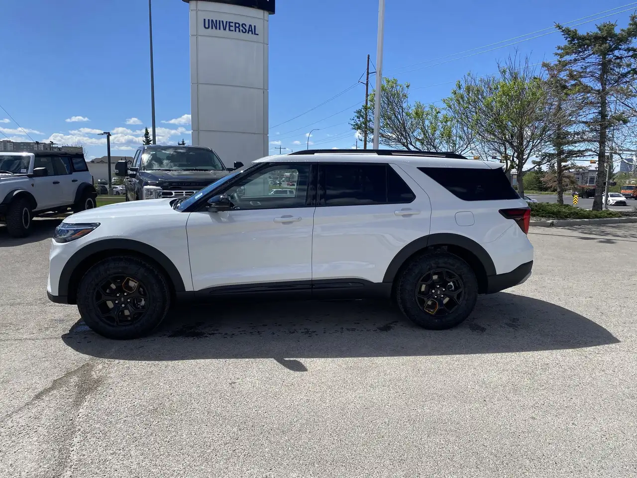 Ford Explorer снимка Ford Explorer