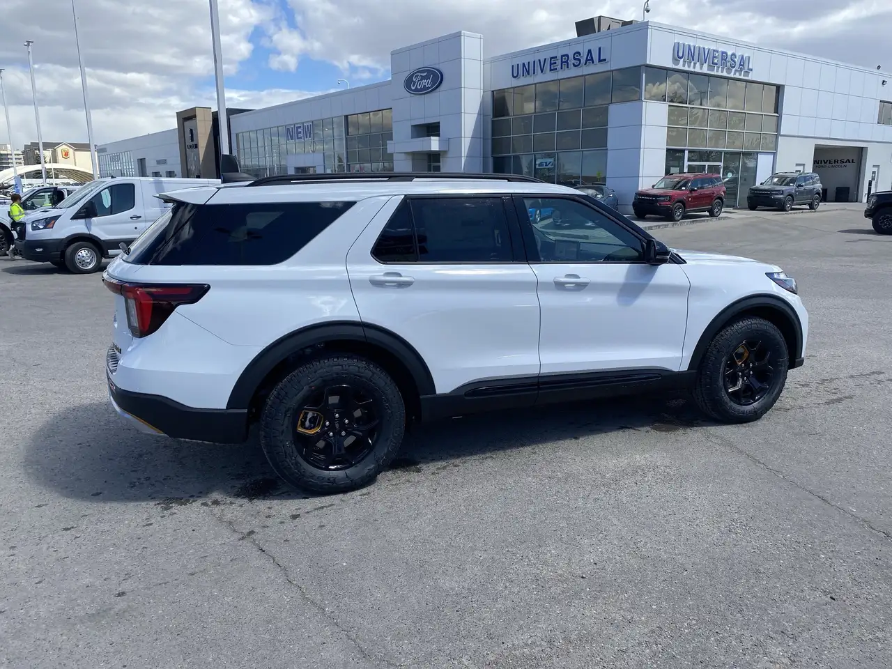 Ford Explorer снимка Ford Explorer