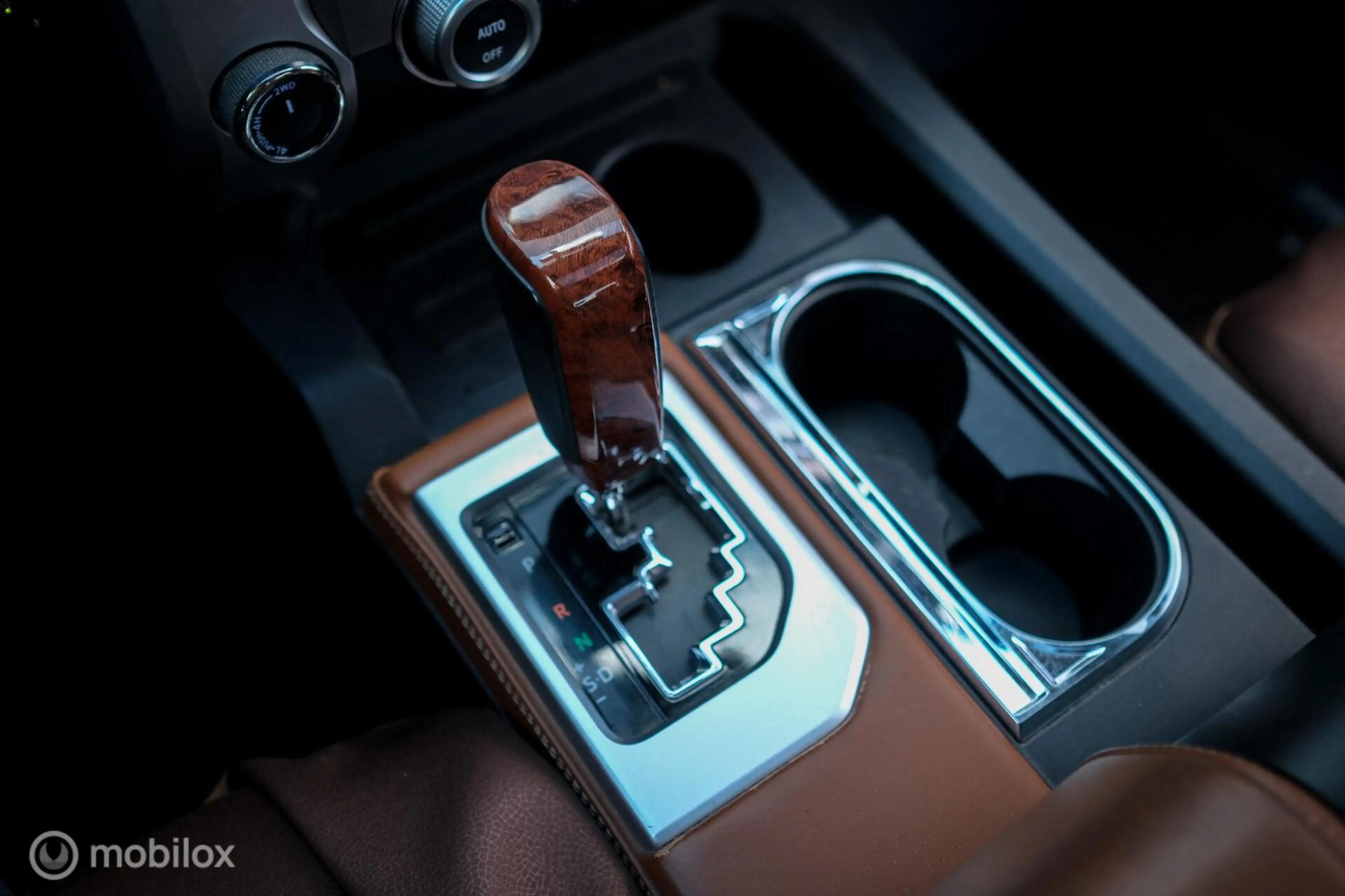 Toyota Tundra 5.7 V8 Double Cab 2014 | uniek lage km | 1974 edit — photo 31